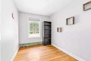 811 Chase Rd, Lunenburg, MA 01462 - Photo 9
