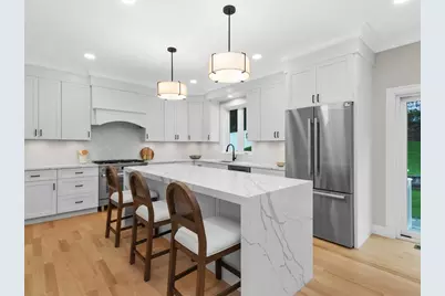 113 Warwick Avenue, Waltham, MA 02452 - Photo 3