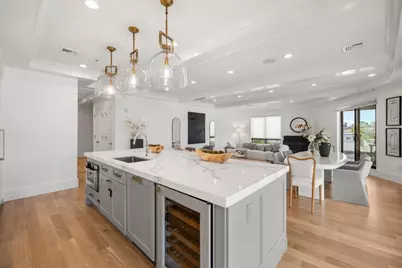 377 W 1st St #7, Boston, MA 02127 - Photo 3