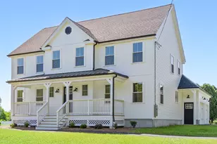 38 Hemlock St, Douglas, MA 01516 - Photo 1