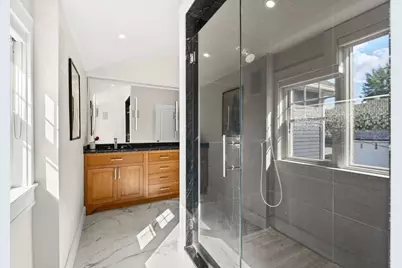 2 Hemenway Ave, Melrose, MA 02176 - Photo 23