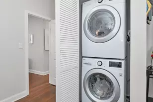 459 Meridian St, Boston, MA 02128 - Photo 15