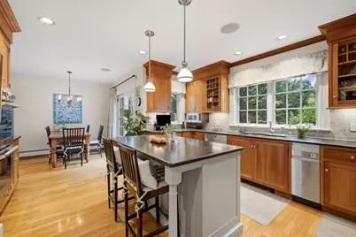 5 Bartlett St, Marblehead, MA 01945 - Photo 5