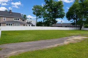 8 Damon, Wayland, MA 01778 - Photo 3