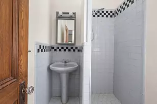 48 Auburn St, Brookline, MA 02446 - Photo 19