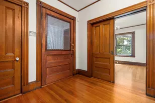 48 Auburn St, Brookline, MA 02446 - Photo 11