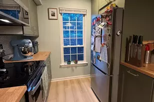 1008 Windsor Dr, Framingham, MA 01701 - Photo 9