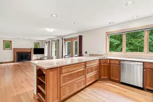 16 Birch Ln, Northampton, MA 01062 - Photo 7