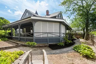 8 Leonard Cir, Medford, MA 02155 - Photo 39