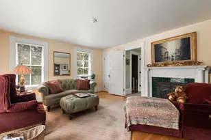 8 Leonard Cir, Medford, MA 02155 - Photo 27