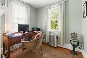 8 Leonard Cir, Medford, MA 02155 - Photo 27