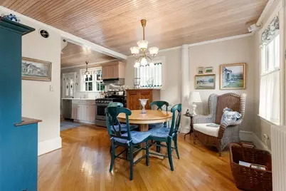 8 Leonard Cir, Medford, MA 02155 - Photo 17