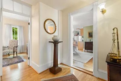 8 Leonard Cir, Medford, MA 02155 - Photo 25