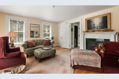 8 Leonard Cir, Medford, MA 02155 - Photo 23
