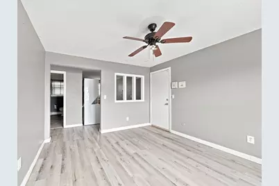 243 Robeson St #3, Fall River, MA 02720 - Photo 11