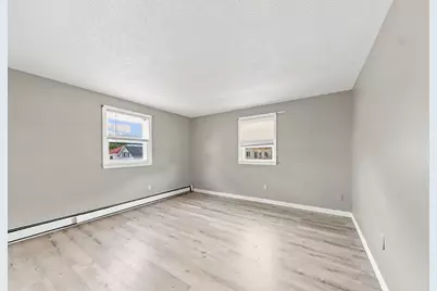 243 Robeson St #3, Fall River, MA 02720 - Photo 17