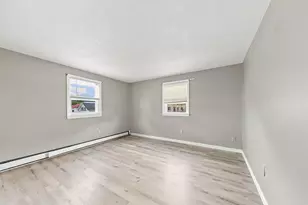 243 Robeson St, Fall River, MA 02720 - Photo 17