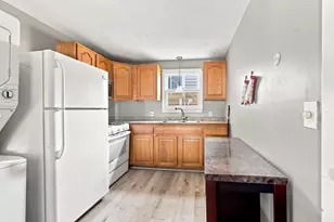 243 Robeson St, Fall River, MA 02720 - Photo 13