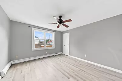 243 Robeson St #3, Fall River, MA 02720 - Photo 9