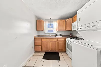 243 Robeson St #6, Fall River, MA 02720 - Photo 9