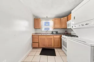 243 Robeson St, Fall River, MA 02720 - Photo 9