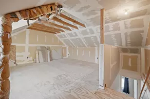 61 Pine St, Attleboro, MA 02703 - Photo 21