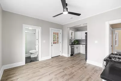 172 Harris St, Revere, MA 02151 - Photo 11