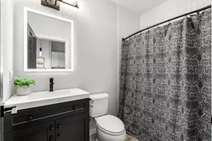 256 Bremen St, Boston, MA 02128 - Photo 9