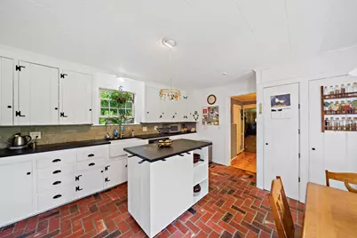 128 Whitford Cir, Marshfield, MA 02050 - Photo 3