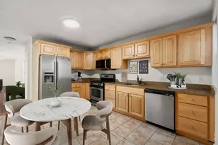 93 Kilsyth Rd, Boston, MA 02135 - Photo 3