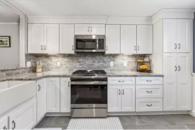 15 Donna Rd, Weymouth, MA 02190 - Photo 9