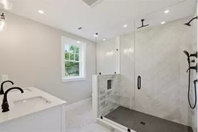 35R-37L Poquanticut Ave, Easton, MA 02356 - Photo 21
