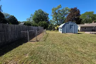 11 Brigham Rd, South Hadley, MA 01075 - Photo 7