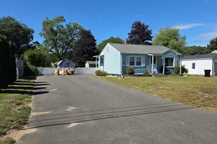 11 Brigham Rd, South Hadley, MA 01075 - Photo 1