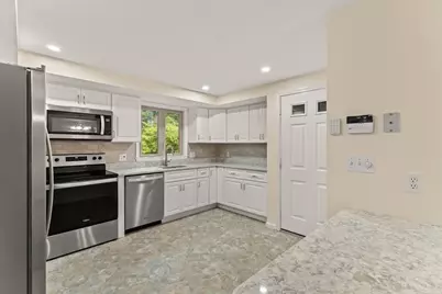 275 Plain Street, Stoughton, MA 02072 - Photo 9