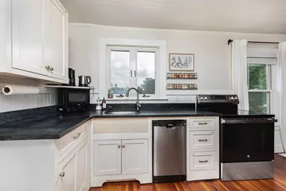 75 Perkins Ave, Hamilton, MA 01982 - Photo 13