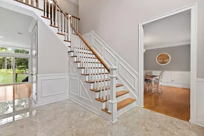 92 Plain St W, Berkley, MA 02779 - Photo 3