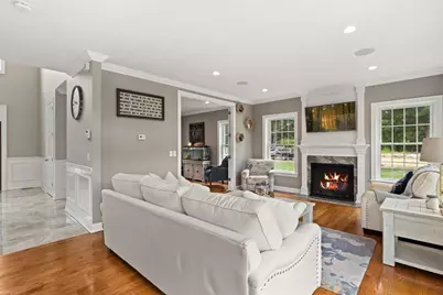 92 Plain St W, Berkley, MA 02779 - Photo 5