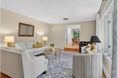 27 Algonquin Ave, Andover, MA 01810 - Photo 3