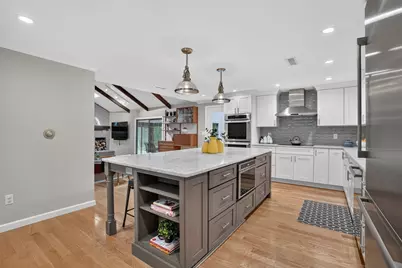 27 Algonquin Ave, Andover, MA 01810 - Photo 7