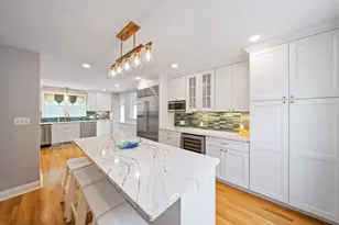 19 Brinsley St, Quincy, MA 02169 - Photo 11
