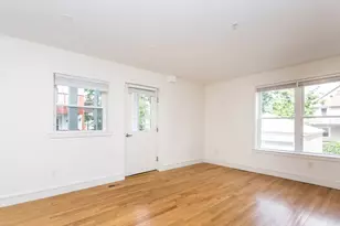 92 Brown St, Waltham, MA 02453 - Photo 3