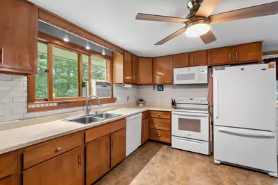 225 Taylor Rd, Stow, MA 01775 - Photo 9