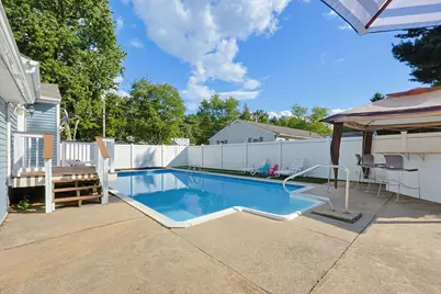 2 Malden St, Oxford, MA 01540 - Photo 37
