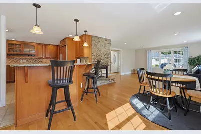 2 Malden St, Oxford, MA 01540 - Photo 9