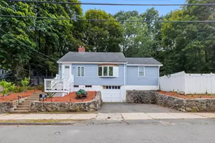 31 Endicott St, Saugus, MA 01906 - Photo 1