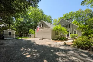 284 Woodland Rd, Brookline, MA 02467 - Photo 3