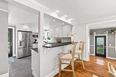 17 Greenwood Road, Peabody, MA 01960 - Photo 9