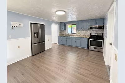 138 Camden St #1, Methuen, MA 01844 - Photo 3