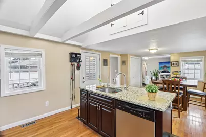 281 Washington St, Taunton, MA 02780 - Photo 7